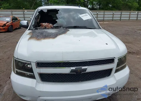 2008 Chevrolet Tahoe Ltz z USA, uszkodzony, nr VIN 1GNFC13J28R274472